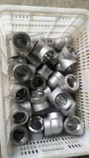 ASME SA - 182  ASTM A 182  F 316 TI Socket Weld Tee